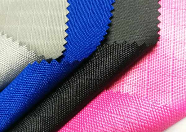 滌綸面料與聚脂纖維面料的優缺點 滌綸面料與聚脂纖維面料的優缺點